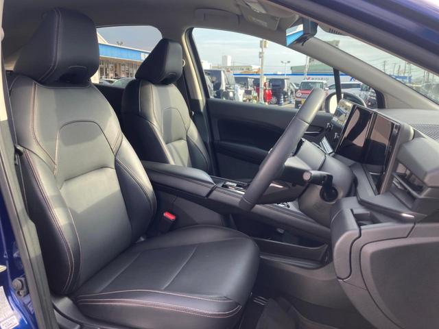 運転席シート廻りは使用感も少なく、良好な状態となっています。丁寧に使われていたことがよくわかりますね。