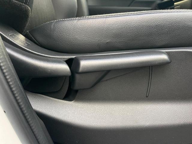 ステップワゴン ｅ：ＨＥＶスパーダ　１年保証付　両側電動ドア　ＳＤナビ　バックカメラ　衝突被害軽減システム　レーダークルーズ　禁煙車　コーナーセンサー　スマートキー　ＬＥＤヘッド　ＥＴＣ　純正１６インチアルミ　車線逸脱警報（29枚目）