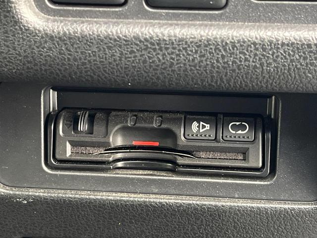 【ＥＴＣ】高速道路の料金所をストレスなく通過！話題のスポットやサービスエリアに多い「スマートＩＣ」利用時は必須のアイテムです。当店でセットアップを実施、ご納車当日からすぐにご利用いただけます！