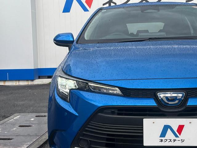 【ＬＥＤヘッドライト】悪天候や夜間走行時も良好な視界を確保し安心して運転できる高輝度ＬＥＤヘッドライトを装備！点灯速度が早く、消費電力も抑えられています。