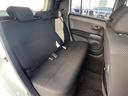 後部座席も気になるようなキズ・汚れやへたり等、大きなダメージはなく、良好な状態です。