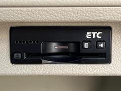 【ＥＴＣ】高速道路の料金所をストレスなく通過！話題のスポットやサービスエリアに多い「スマートIntercooler」利用時は必須のアイテムです。当店でセットアップを実施、ご納車当日からすぐにご利用いただけます！ 7