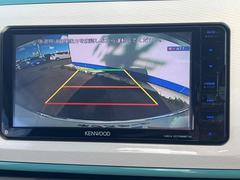 【バックカメラ】駐車時に後方がリアルタイム映像で確認できます。大型商業施設や立体駐車場での駐車時や、夜間のバック時に大活躍！運転スキルに関わらず、今や必須となった装備のひとつです！ 5