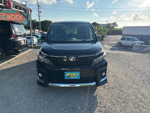 人気のヴォクシー入庫しました♪