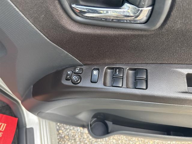 ソリオ Ｓ　スマートキー二個　Ｂｌｕｅｔｏｏｔｈ　バックカメラ　両側パワースライドドア　フォグランプ　純正アルミホイール　エンジンオイル・バッテリー・ワイパーゴム新品（30枚目）