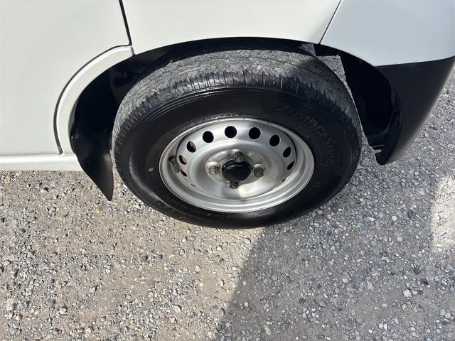 ハイゼットカーゴ ＤＸ　ＳＡＩＩＩ　一年保証　本土仕入れ　キーレス　前席パワーウィンドウ　ドライブレコーダー　エンジンオイル・バッテリー・ワイパーゴム新品（16枚目）