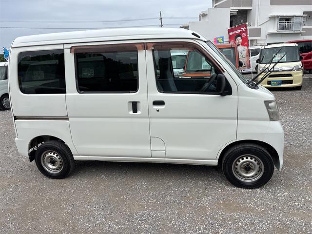 ２年保証、社外オーディオ、防錆アンダーコート、ドラレコ、ＥＴＣ等のオプション別途料金にて承ります！ご相談ください♪