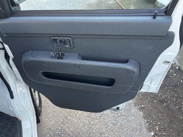 ピクシスバン デラックス　前席パワーウィンドウ　キーレスキー　Ｂｌｕｅｔｏｏｔｈ　エンジンオイル・バッテリー・ワイパーゴム新品（25枚目）