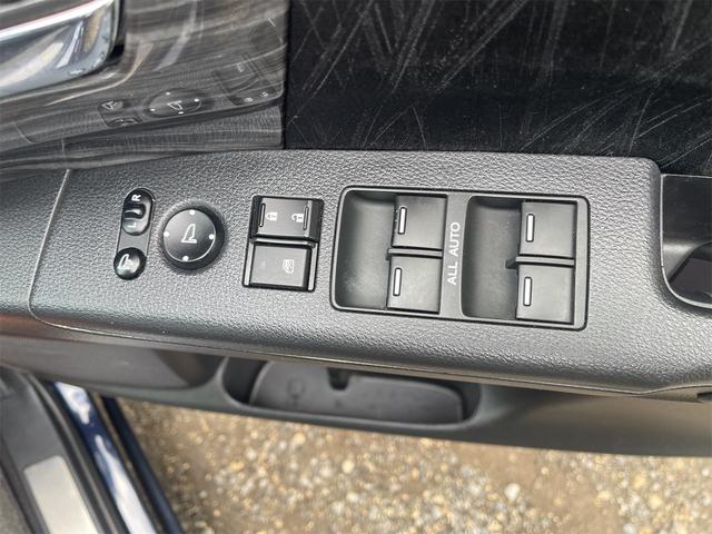 オデッセイ アブソルート・ＥＸ　一年保証　スマートキー　プッシュスタート　ナビ　フルセグＴＶ　Ｂｌｕｅｔｏｏｔｈ　フリップダウンモニター　バックカメラ　ＥＴＣ　両側パワースライドドア　エンジンオイル・バッテリー・ワイパーゴム新品（30枚目）