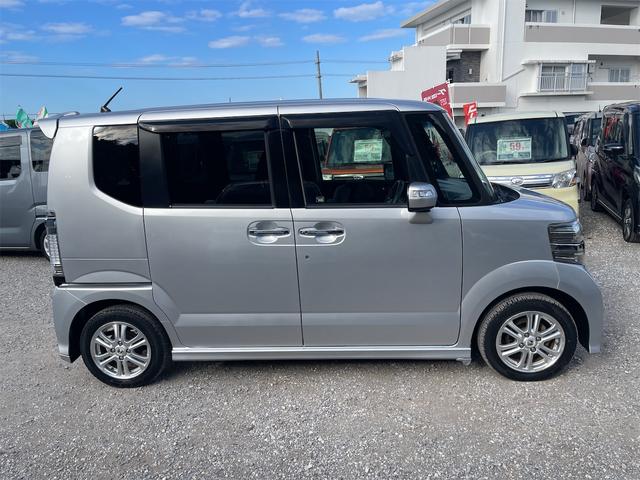 ２年保証、社外オーディオ、防錆アンダーコート、ドラレコ、ＥＴＣ等のオプション別途料金にて承ります！ご相談ください♪
