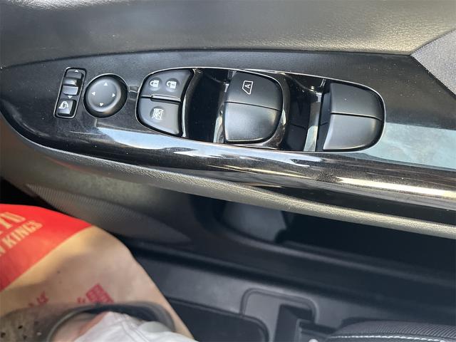 セレナ ハイウェイスターG 本土仕入れ スマートキー プッシュスタート アイドリングストップ ナビ TV Bluetooth フリップダウンモニター アラウンドビューモニター ETC エンジンオイル・バッテリー・ワイパーゴム新品(35枚目)