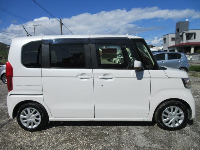 みてみて！安心修復歴なし☆こだわりの県外仕入で塩害の影響ほぼなくキレイ☆車検２ヵ年付き☆法定点検整備付きで新品バッテリー＆オイル＆フィルター＆ワイパーゴムその他劣化等してる部品はすべて新品交換します。