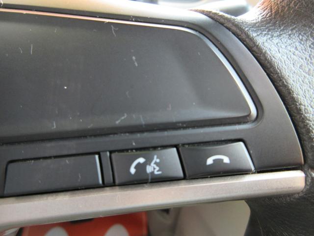 →右　ブルートゥースでスマホと接続、通話開始→通話終了ボタン