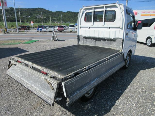 キャリイトラック KCエアコン・パワステ 走行6.8万km 5速MT車 2WD 3方開(6枚目)