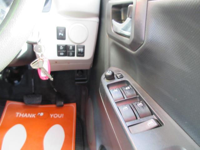 運転席右側より。