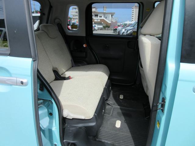 両側電動パワースライド付き☆運転席後ろ、リアシートより。