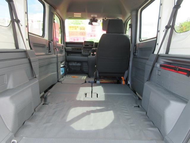 リアゲートより、フルフラット荷室モード