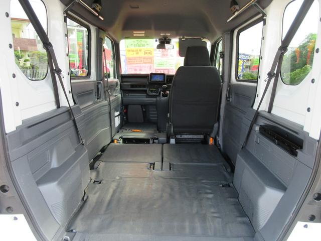 リアゲートＯＰＥＮ！全シートフルフラット荷室モード！かなり大きな荷物も積載可能！車中泊、海や山へのキャンプ車ベースとしても！趣味の一台、またミニバイクや自転車乗せて！アイディア次第で遊びもお仕事用にも