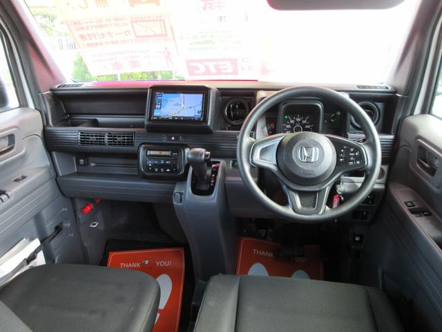 運転席ビュー、ホンダセンシング先進安全装備搭載、７インチナビ、ＥＴＣ、オートエアコン、オートクルーズ機能、遠出もお任せの一台。