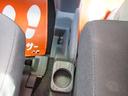 シート間にある、ドリンクホルダー×１