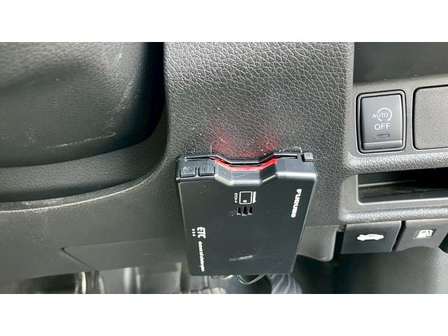 エクストレイル ２０Ｘ　エマージェンシーブレーキパッケージ　ナビ　ＤＶＤ　ＵＳＢ　Ｂｌｕｅｔｏｏｔｈ　バックモニター　ＥＴＣ　スペアタイヤ　プッシュスタート（34枚目）