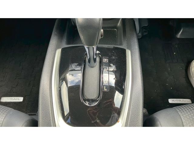 エクストレイル ２０Ｘ　エマージェンシーブレーキパッケージ　ナビ　ＤＶＤ　ＵＳＢ　Ｂｌｕｅｔｏｏｔｈ　バックモニター　ＥＴＣ　スペアタイヤ　プッシュスタート（46枚目）