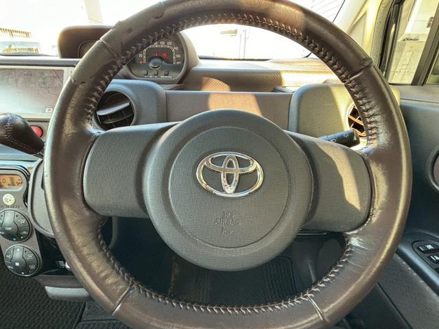 仕入担当がオークション会場をチェック！当店の厳しい仕入れ基準をクリアしたお勧めの１台をお客様のお手元にお届けします。