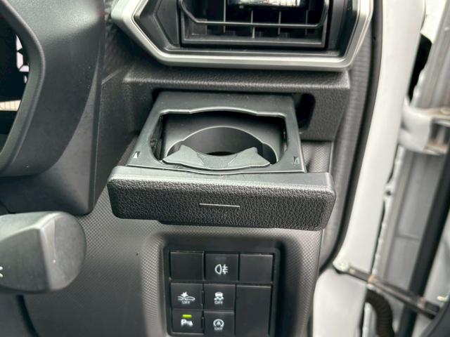 ライズ Z 社外ナビ ワンセグTV CD DVD SD USB Bluetooth ETC バックモニター プッシュスタート 電動パーキングブレーキ(16枚目)