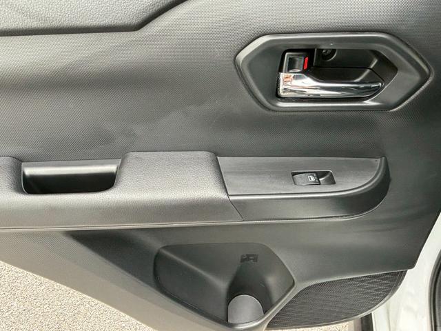 ライズ Z 社外ナビ ワンセグTV CD DVD SD USB Bluetooth ETC バックモニター プッシュスタート 電動パーキングブレーキ(33枚目)