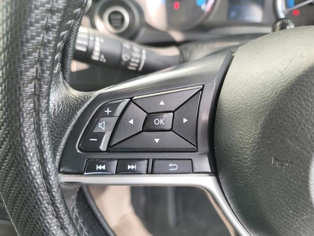 仕入担当がオークション会場をチェック！当店の厳しい仕入れ基準をクリアしたお勧めの１台をお客様のお手元にお届けします。