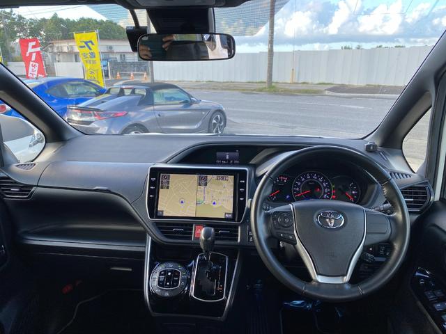 車を運転する際には運転席の存在は欠かせません。なのでしっかりとチェックしたいポイントですね。