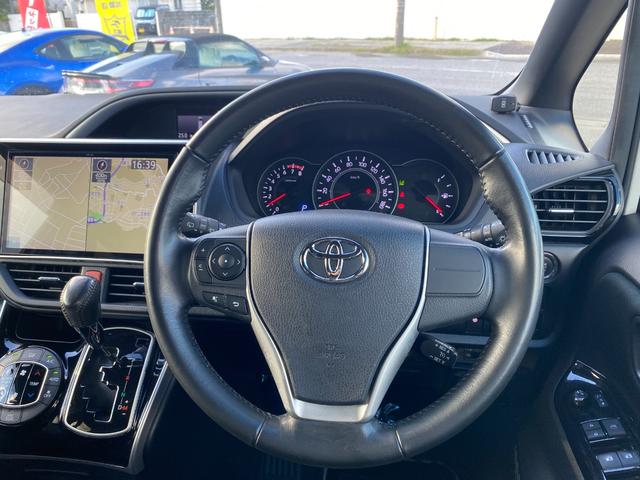 ハンドルの状態が悪いと運転に集中できませんよね。こちらの車、お気軽にお問い合わせください。