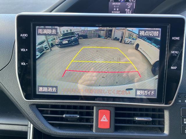 バックカメラ装備。駐車が苦手な方には欠かせません。