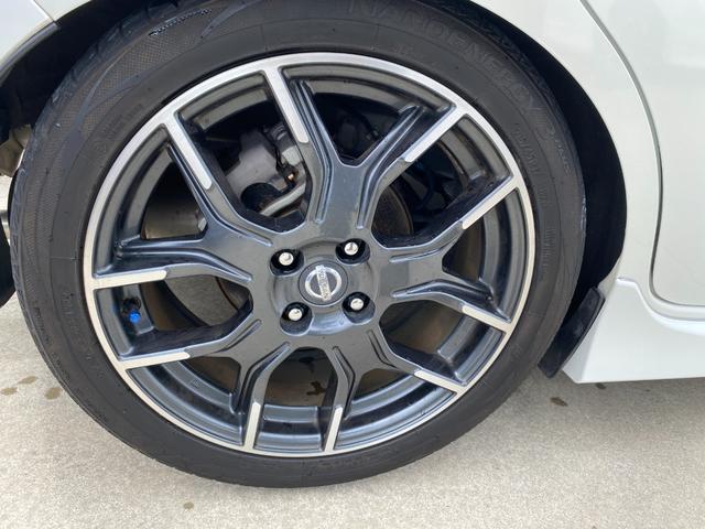 当店のお車をご覧いただきましてありがとうございます。お車についてのご質問やお見積りのご依頼、ご購入にあたってのご相談などお気軽にお問い合わせ下さい!