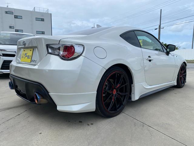 ご覧頂きまして誠に有難うございます!!是非ご来店して頂き、実際にご覧になって頂ければと思います。お客様からのご連絡をスタッフ一同、心よりお待ちしております