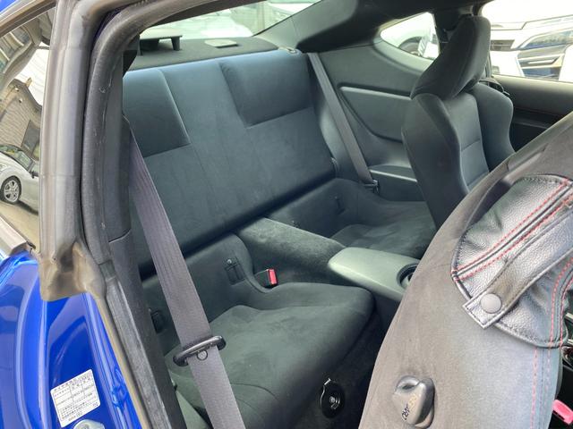 この度は当店のお車をご覧になっていただき、誠にありがとうございます。ぜひじっくりとご検討下さい。気軽にお問合せ・お見積りお待ちしております。