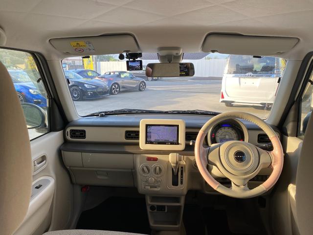 運転者にとっては日々使用することとなる運転席です。運転席が快適だと運転に集中することができますね。