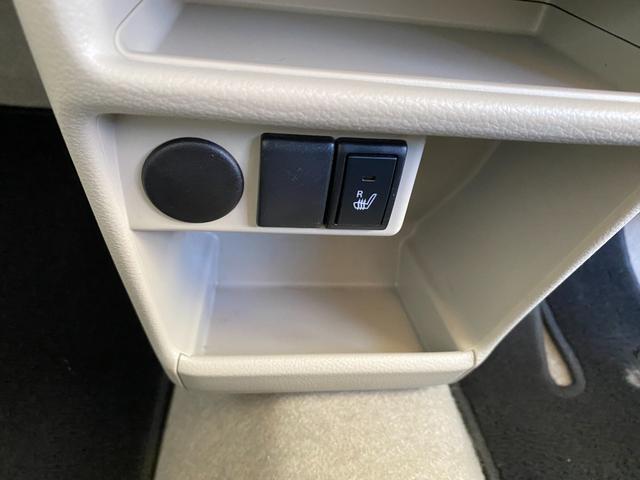 座席のシートを温めるシートヒーター！その温かさは一度経験したら欠かすことができません！エアコンで乾燥しやすい車内も防ぐ事ができます！