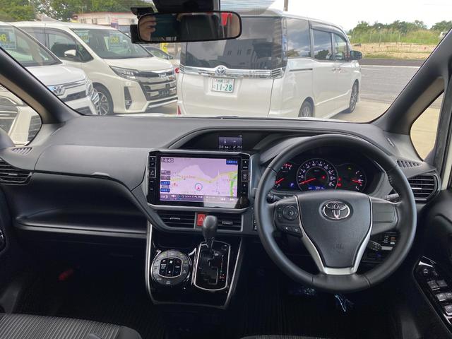 運転者にとっては日々使用することとなる運転席です。運転席が快適だと運転に集中することができますね。