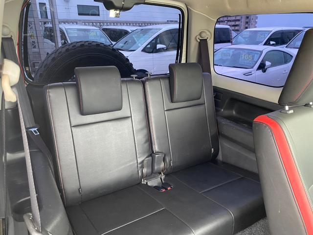 ジムニー 　Ｘアドベンチャー　５ＭＴ　県外仕入れ　リフトアップ　社外マフラー　社外バンパー　ＴＶ　４ＷＤ　ナビ　ＴＶ　電動格納ミラー　シートヒーター　　ＣＤ　ＵＳＢ　アルミホイール　エアコン　パワーウィンドウ（24枚目）