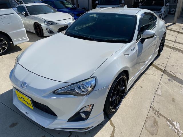 ご覧頂きまして誠に有難うございます！！是非ご来店して頂き、実際にご覧になって頂ければと思います。お客様からのご連絡をスタッフ一同、心よりお待ちしております