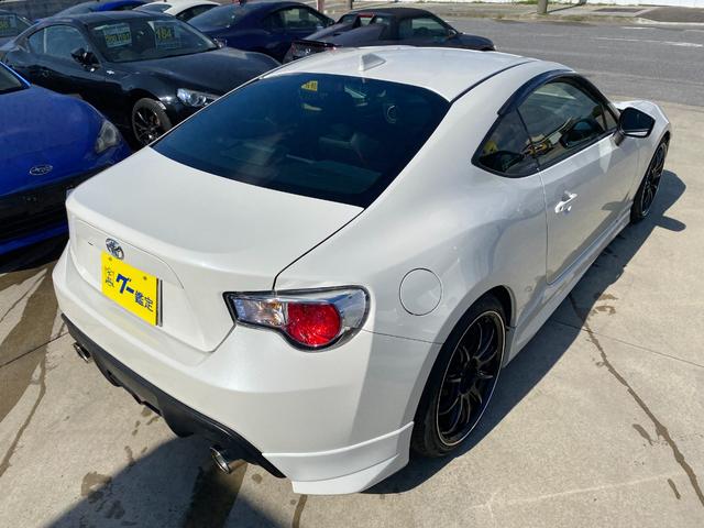 ご覧頂きまして誠に有難うございます！！是非ご来店して頂き、実際にご覧になって頂ければと思います。お客様からのご連絡をスタッフ一同、心よりお待ちしております