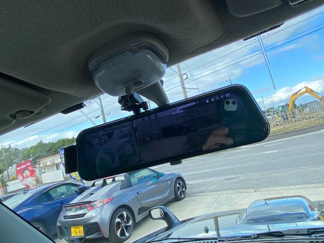 ジムニー ランドベンチャー　ＡＴ　リフトアップ　前後社外バンパー　社外マフラー　ミラー型ドラレコ　県外仕入れ　ＴＶ　４ＷＤ　ナビ　キーレスエントリー　シートヒーター　　ＡＢＳ　ルーフレール　アルミホイール　エアコン（11枚目）