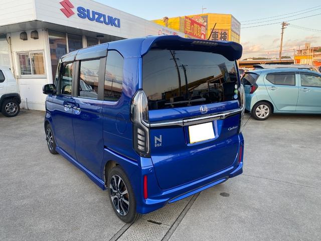 N-BOXカスタム G・Lホンダセンシング ブルートゥース対応ナビ・セルセグTV・CD・DVD/バックカメラ・ETC・ステアリングリモコン・スマートキー・オートエアコン・左側パワースライドドア(8枚目)