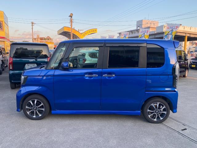 N-BOXカスタム G・Lホンダセンシング ブルートゥース対応ナビ・セルセグTV・CD・DVD/バックカメラ・ETC・ステアリングリモコン・スマートキー・オートエアコン・左側パワースライドドア(9枚目)