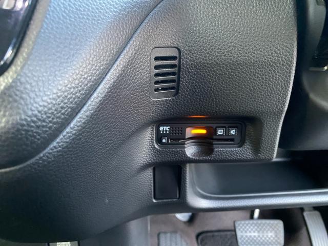 N-BOXカスタム G・Lホンダセンシング ブルートゥース対応ナビ・セルセグTV・CD・DVD/バックカメラ・ETC・ステアリングリモコン・スマートキー・オートエアコン・左側パワースライドドア(14枚目)