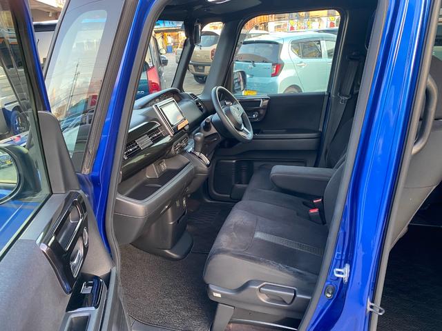 N-BOXカスタム G・Lホンダセンシング ブルートゥース対応ナビ・セルセグTV・CD・DVD/バックカメラ・ETC・ステアリングリモコン・スマートキー・オートエアコン・左側パワースライドドア(21枚目)