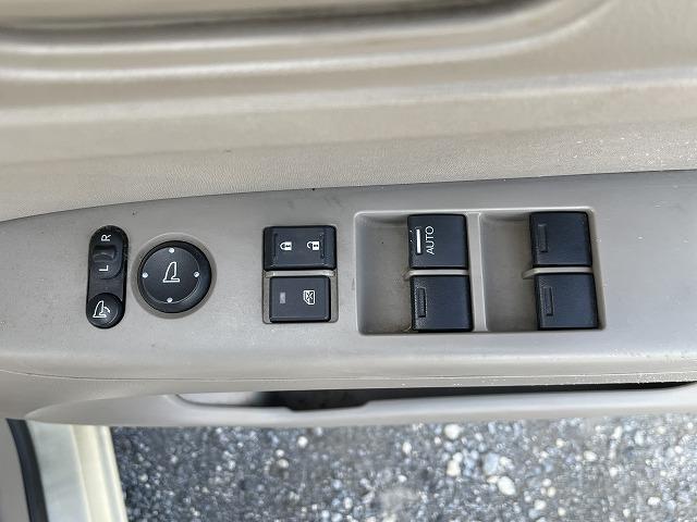 Ｎ－ＢＯＸ Ｇ・Ｌパッケージ　自社　　ローン　スマートキー　ＥＴＣ　ナビ　ワンセグ　バックカメラ　片側電動スライドドア　オートエアコン　衝突安全ボディ　盗難防止システム　助手席エアバッグ（31枚目）