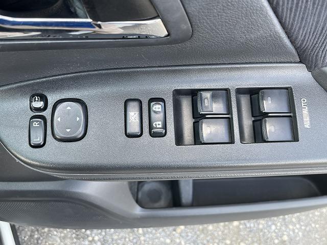 ヴェルファイア ２．４Ｚ　プラチナムセレクション　自社　ローン　スマートキー　ナビ　フルセグ　Ｂｌｕｅｔｏｏｔｈ　ＥＴＣ　バックカメラ　両側電動スライドドア　オートエアコン　衝突安全ボディ　盗難防止システム（31枚目）