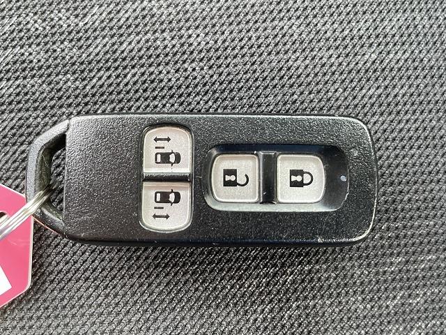 N-BOX G SSパッケージ 自社 ローン スマートキー ナビ バックモニター ETC Bluetooth 両側電動スライドドア 赤 レッド 衝突安全ボディ 盗難防止システム(19枚目)